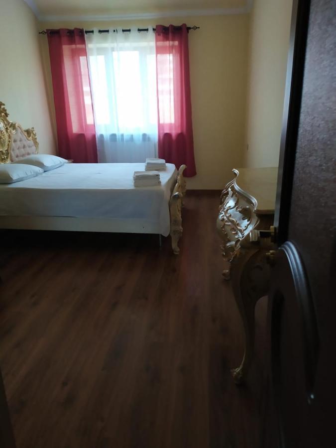 Apartment On Tumanyan Street,19 Jerevan Exteriör bild