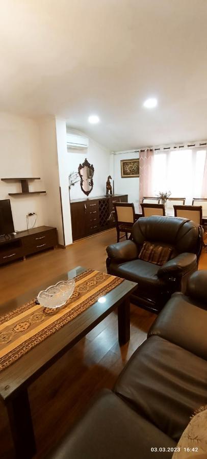 Apartment On Tumanyan Street,19 Jerevan Exteriör bild